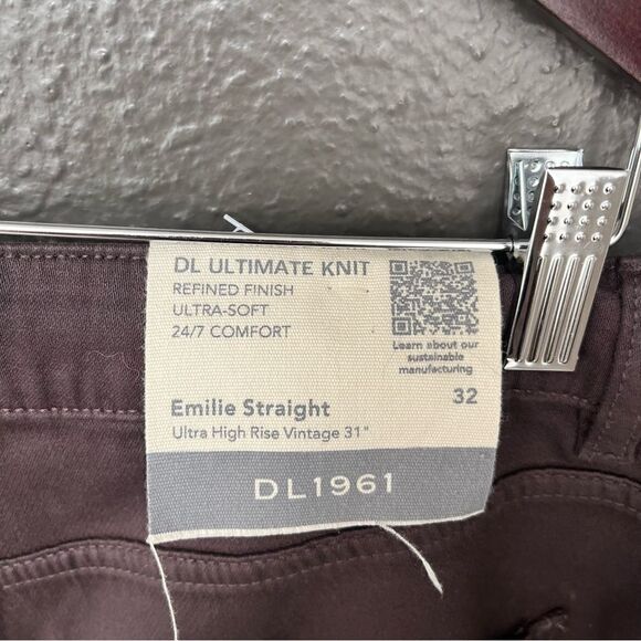 DL1961 EMILIE STRAIGHT IN DARK COCOA - Picture 10 of 15